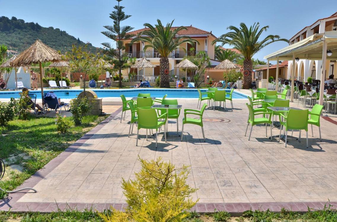 Sunny Garden Hotel Tsilivi  Ngoại thất bức ảnh