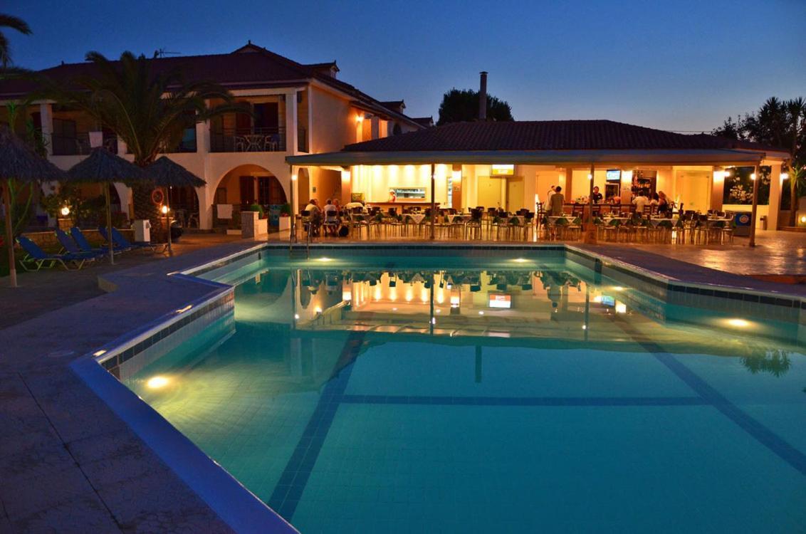 Sunny Garden Hotel Tsilivi  Ngoại thất bức ảnh