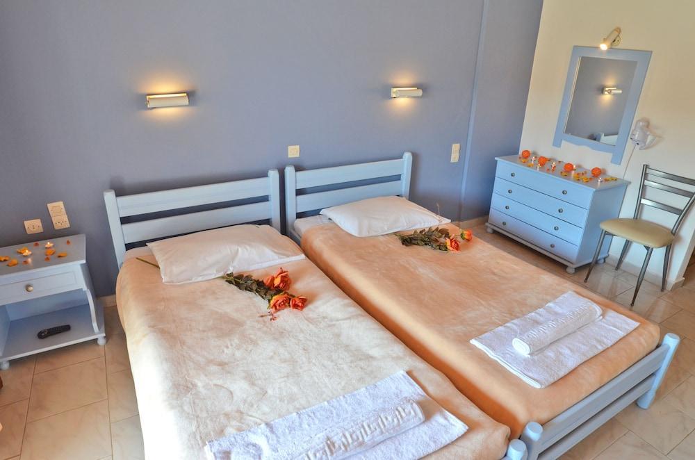 Sunny Garden Hotel Tsilivi  Ngoại thất bức ảnh